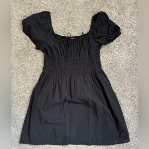 Aritizia Sunday Best Poplin dress. Never worn. Size L